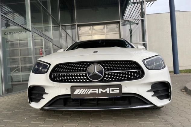 Mercedes-Benz Klasa E cena 195000 przebieg: 68000, rok produkcji 2020 z Gdynia małe 529